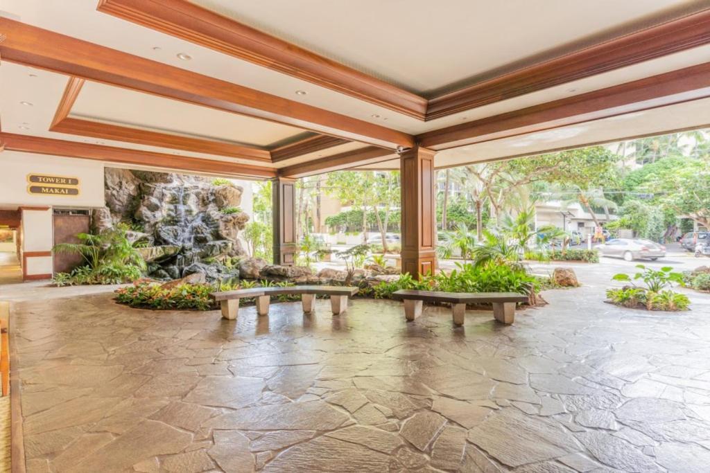 Waikiki Banyan W-Ocean Views With Free Parking! Lejlighed Honolulu Eksteriør billede