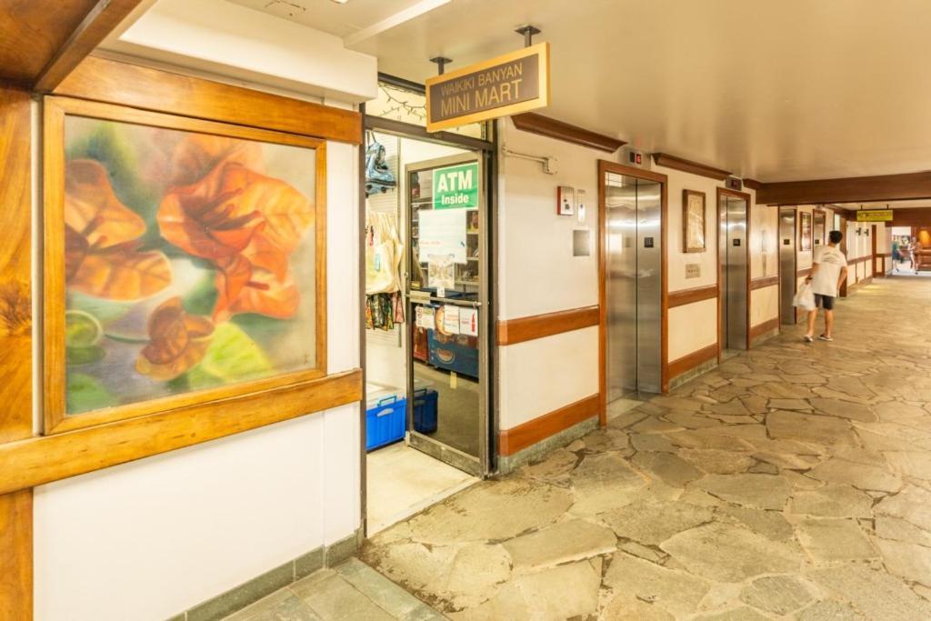 Waikiki Banyan W-Ocean Views With Free Parking! Lejlighed Honolulu Eksteriør billede